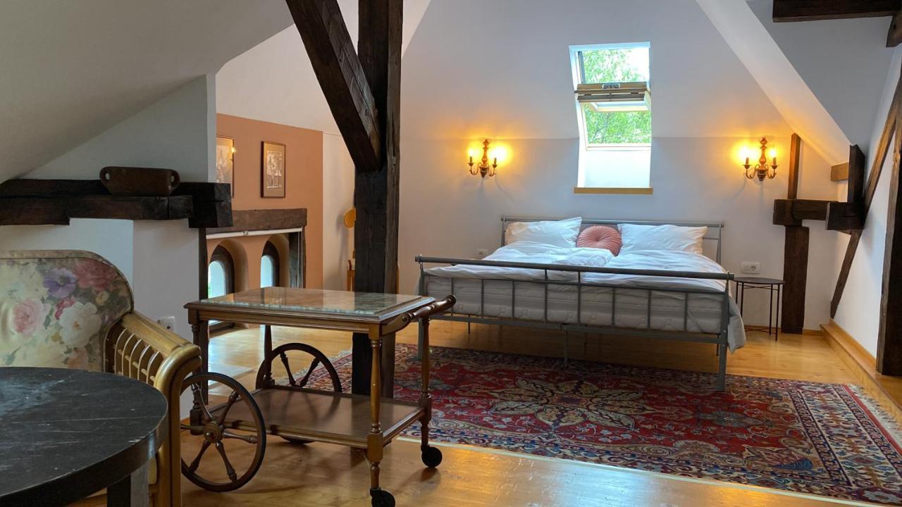 Rose'S Oldtown Apartment Brassó Kültér fotó