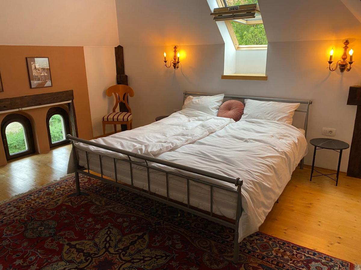 Rose'S Oldtown Apartment Brassó Kültér fotó